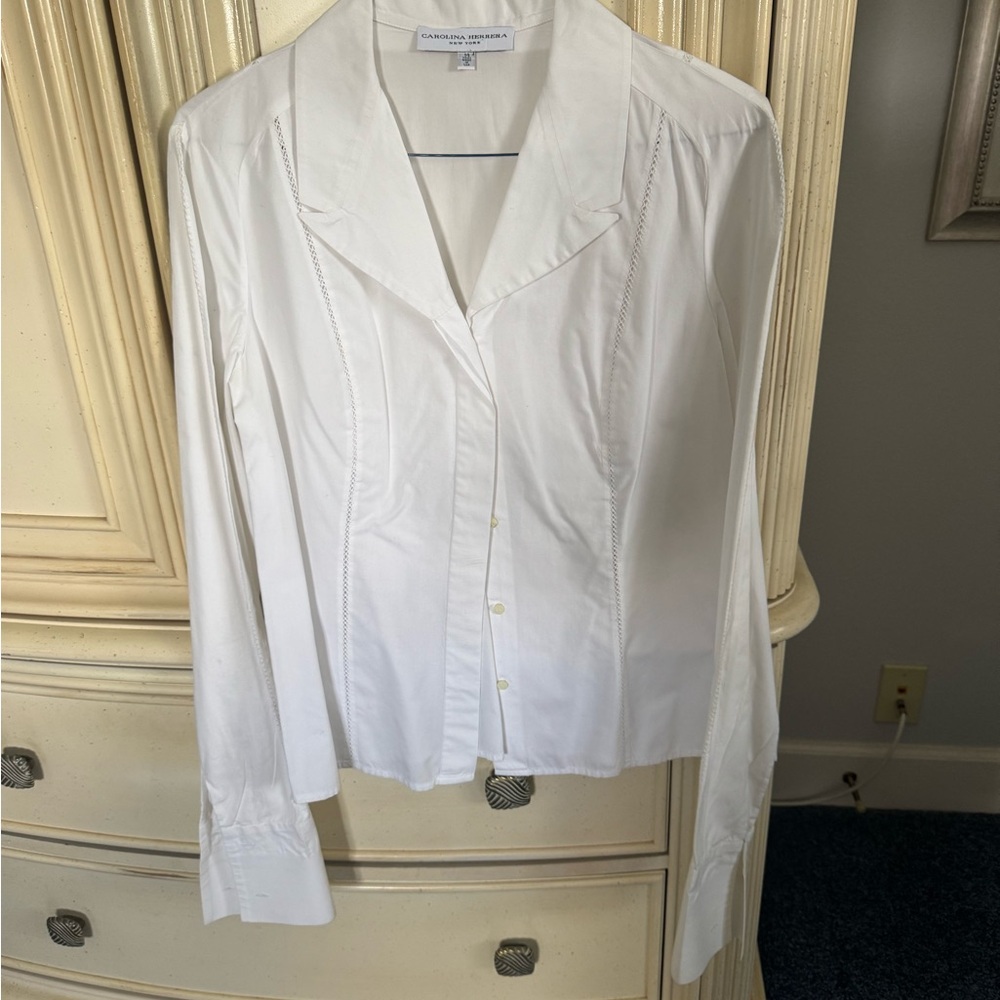 Carolina Herrera Elegant Cream Blouse